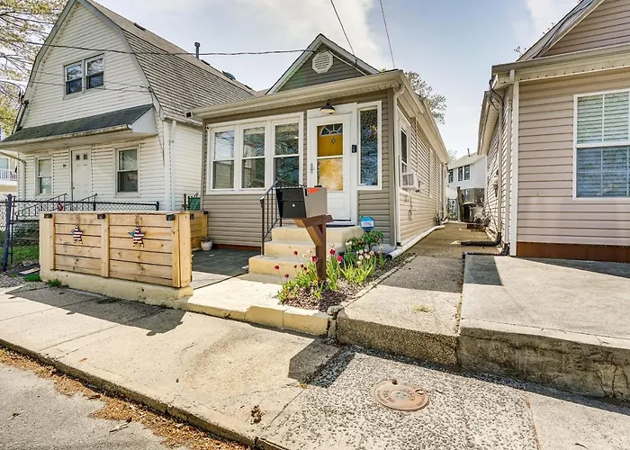 New Jersey Abode - Near Theme Parks, Walk To Beach