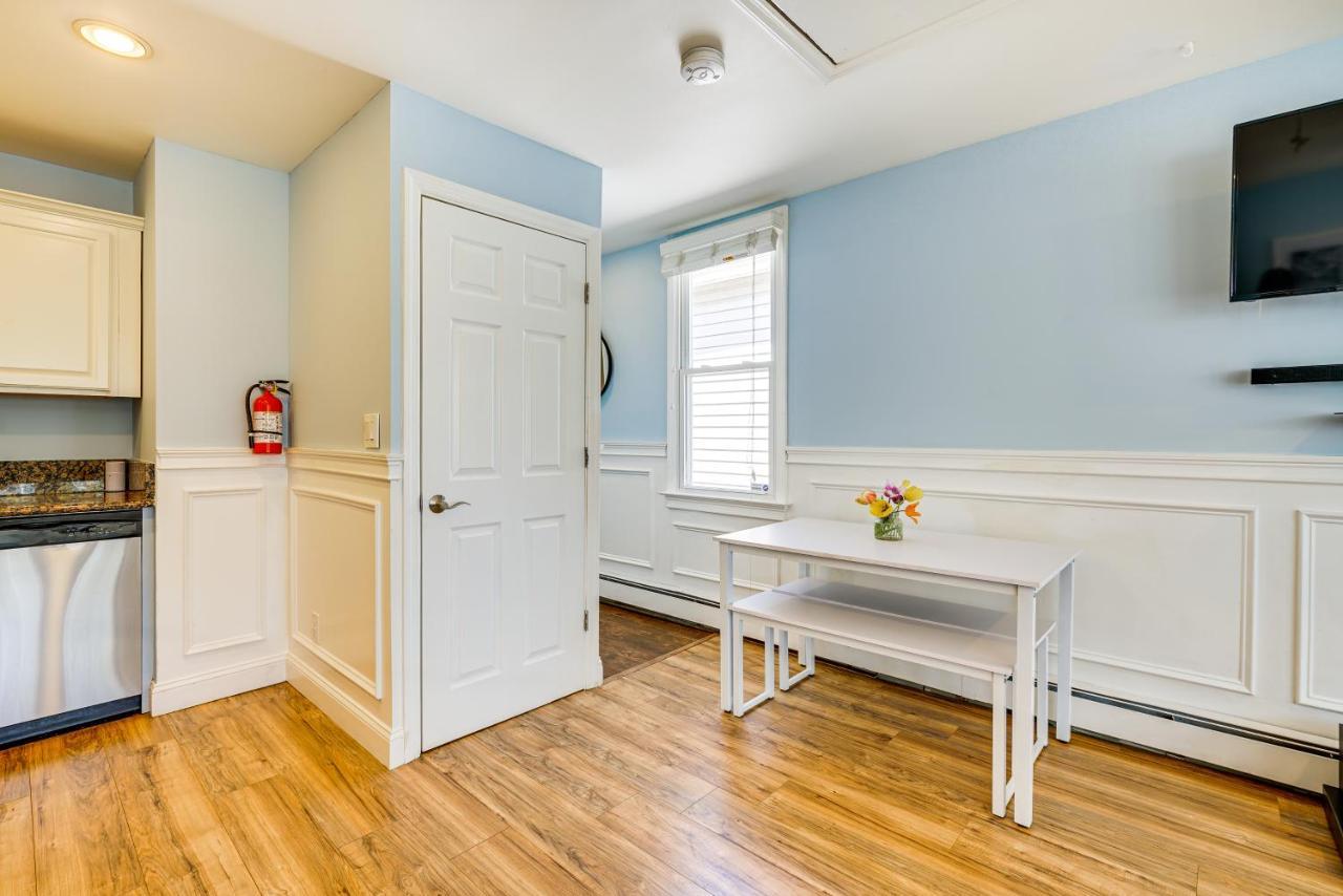 New Jersey Abode - Near Theme Parks, Walk To * Keansburg